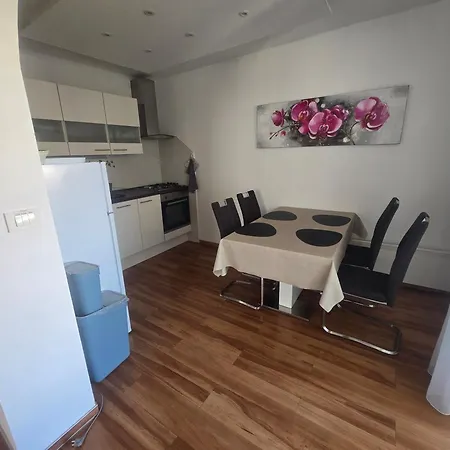 Apartament Isola Escape *